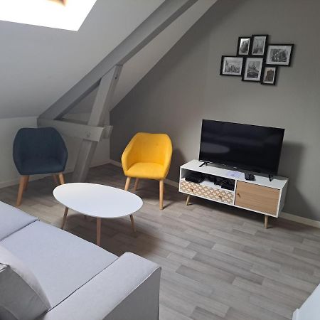 Suite Du Crypto - Vue Imprenable Sur La Place Du Forum Reims Dış mekan fotoğraf