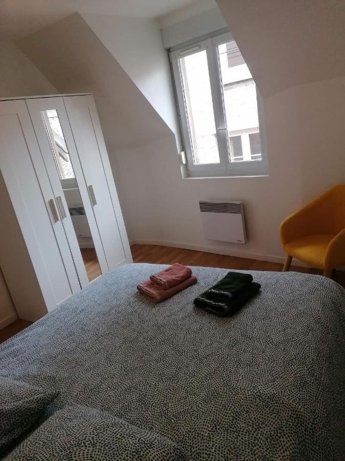 Suite Du Crypto - Vue Imprenable Sur La Place Du Forum Reims Dış mekan fotoğraf